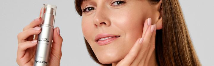Love Cosmetics Awards 2025: Profesjonale podejście do pielęgnacji - Jan Marini C-ESTA Serum 